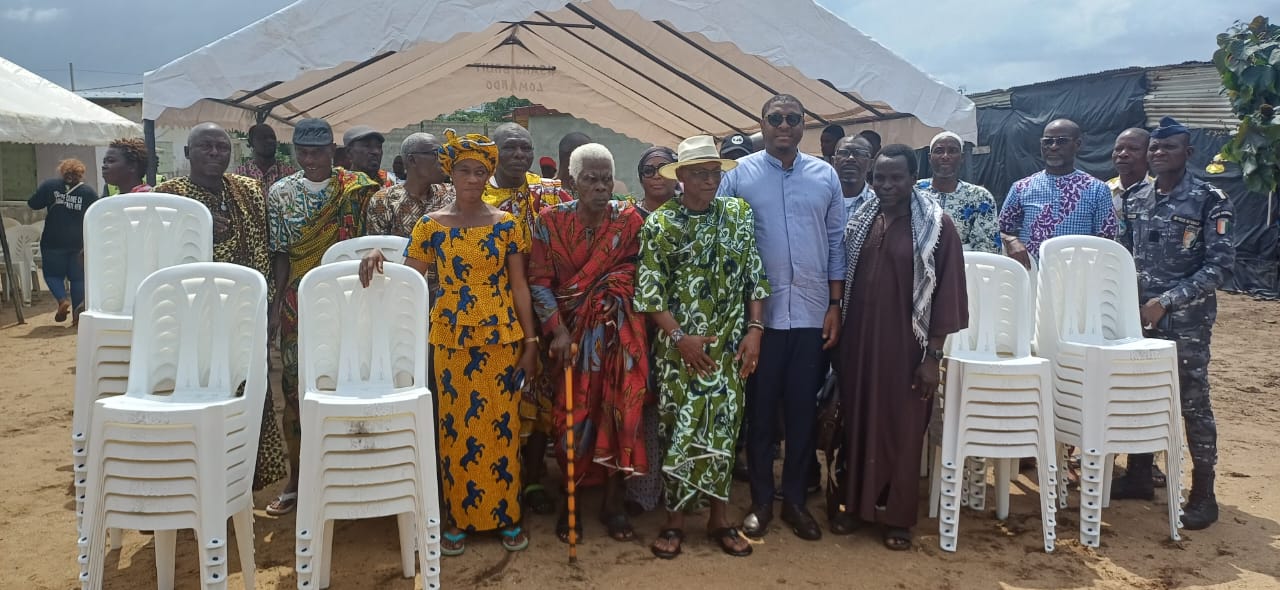 Don à la chefferie d’Anonkoua-Kouté: le Chef Clément Sokouo salue l’action du Maire Ehouo Jacques